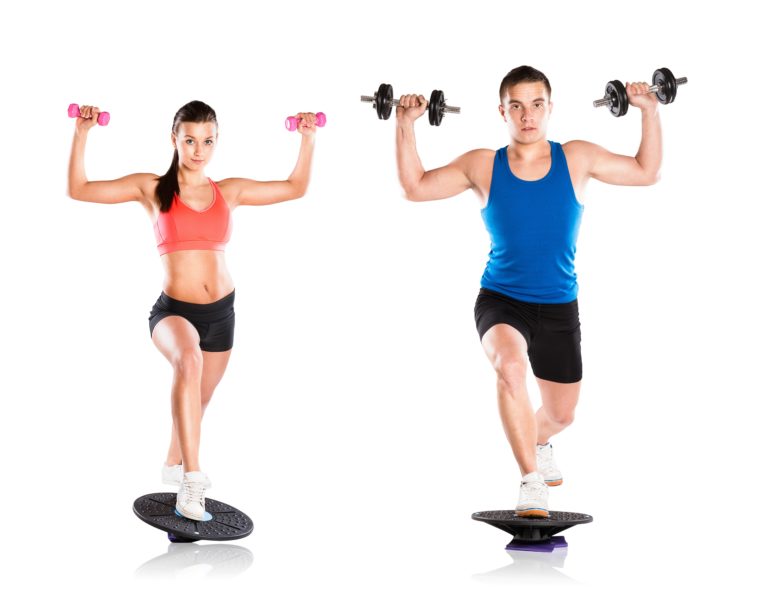 バランスボードの使い方解説！トレーニング方法と効果とは？(動画あり) - トレーニングマスター